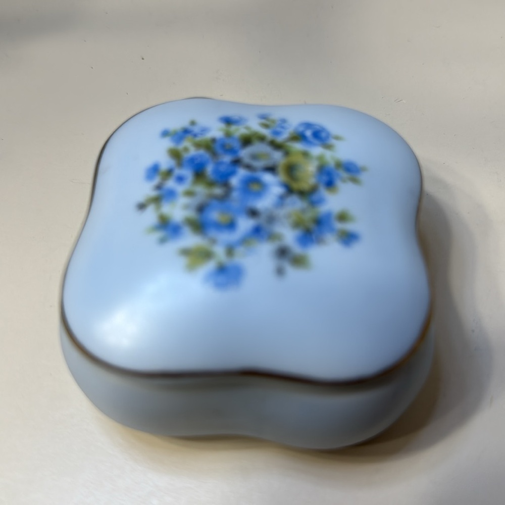 Lefton China Handpainted Blue Floral Trinket Keepsake Box Vintage #7687 - Picture 9 of 10